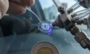 how-windshield-chip-repair-works-uv-resin
